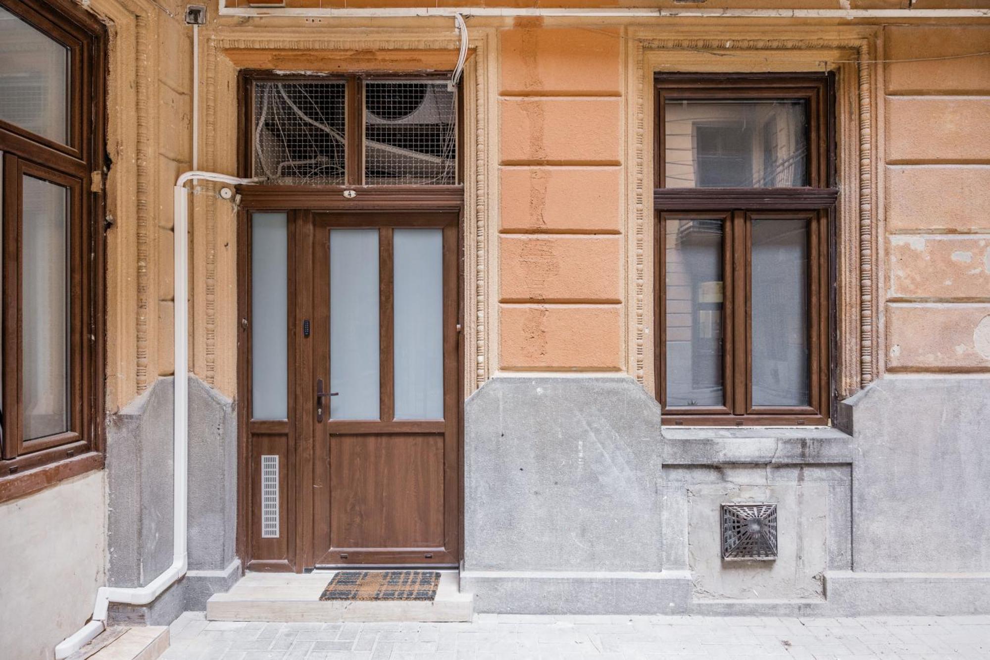 Modern Downtown Oasis Lejlighed Budapest Eksteriør billede